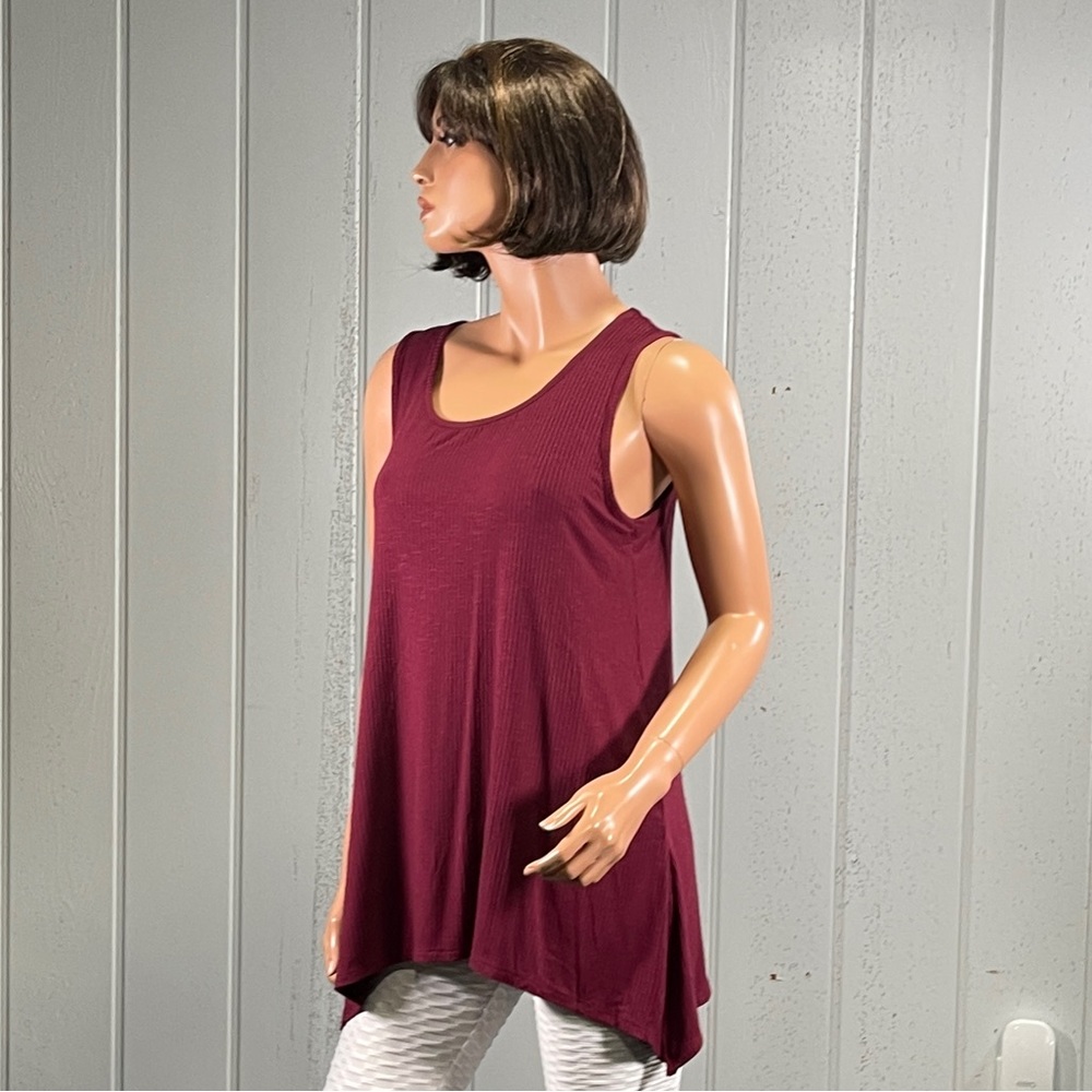 *Faded Glory Women”s Burgundy Sleeveless Tunic Top Sz L